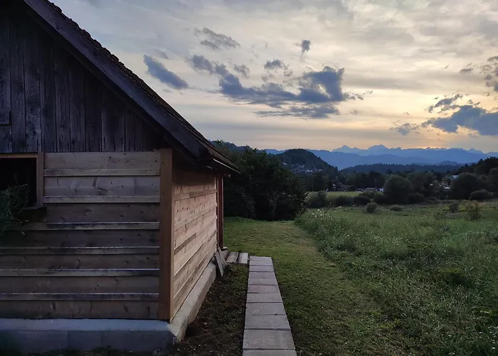 Rustic Glamping On A Farm Radovljica